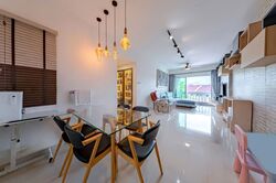 Stratford Court (D16), Condominium #562105711